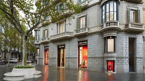 best place in barcelona to buy used louis vuitton jewelry|luxury stores in barcelona.